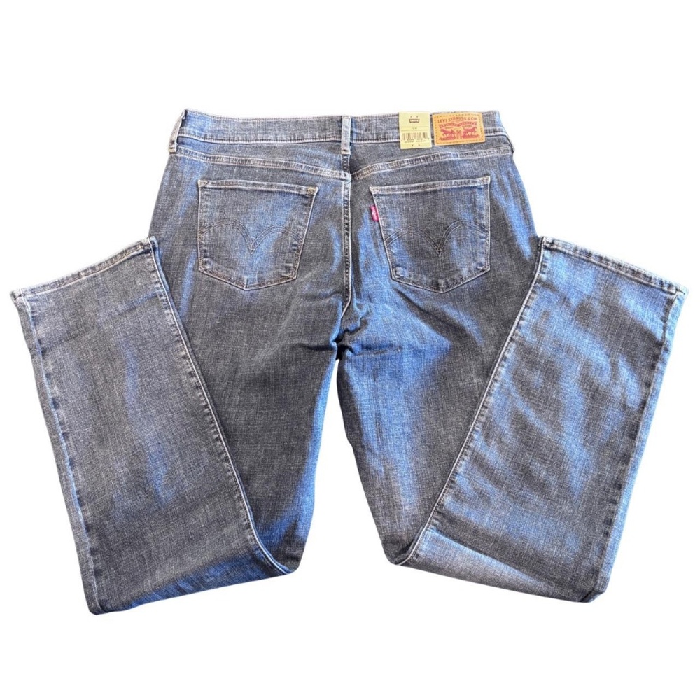 Levi’s Women’s Classic Straight Jeans Size 12M Mid Rise Stellar Stretch NWT